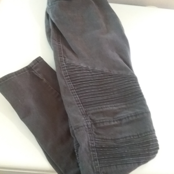 H&M Boys Jeans - Picture 3 of 8